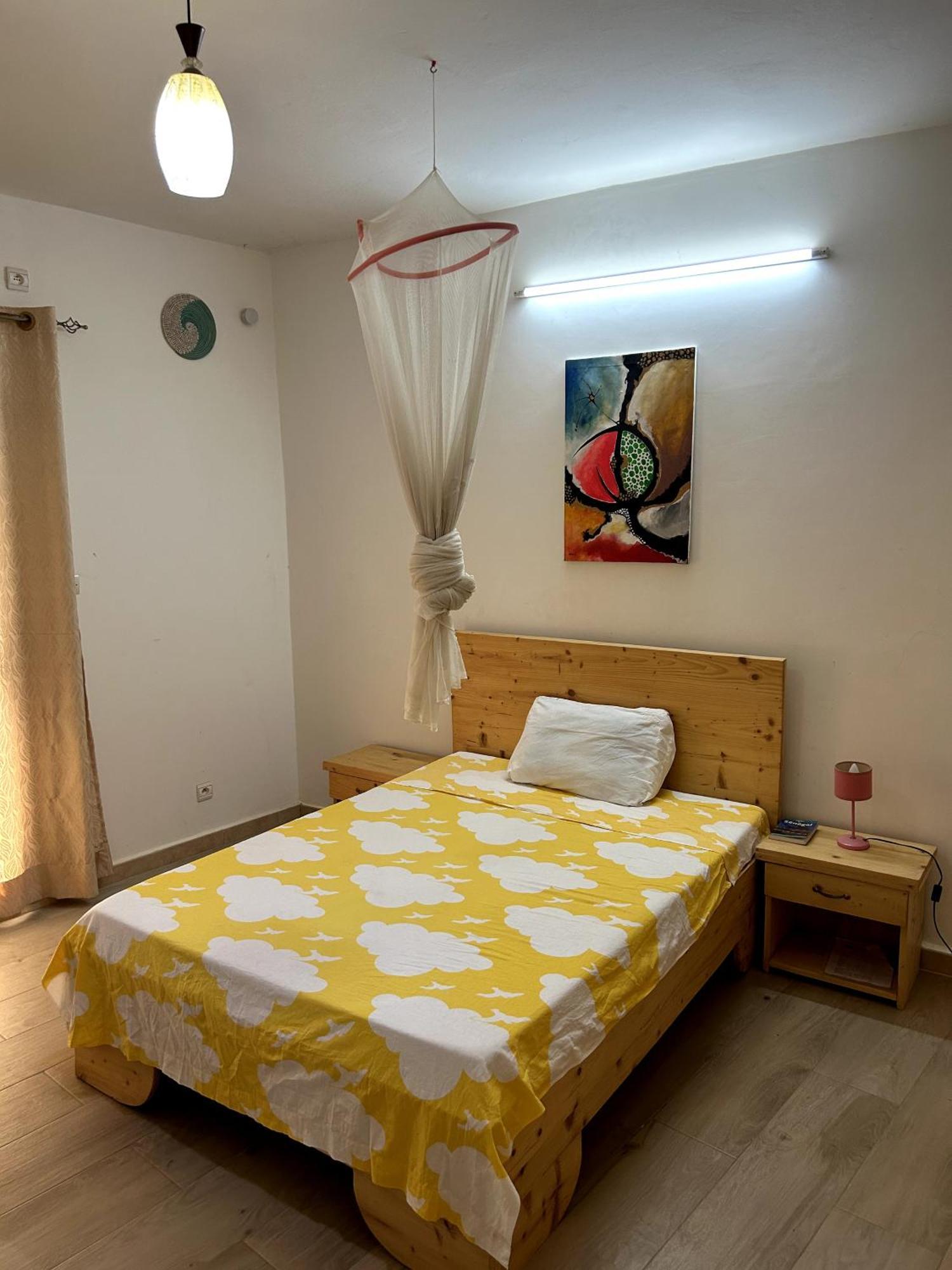Chambre Spacieuse Avec Balcon - Salle De Bain Exterieure Privee & Breakfast Сент Луис Екстериор снимка