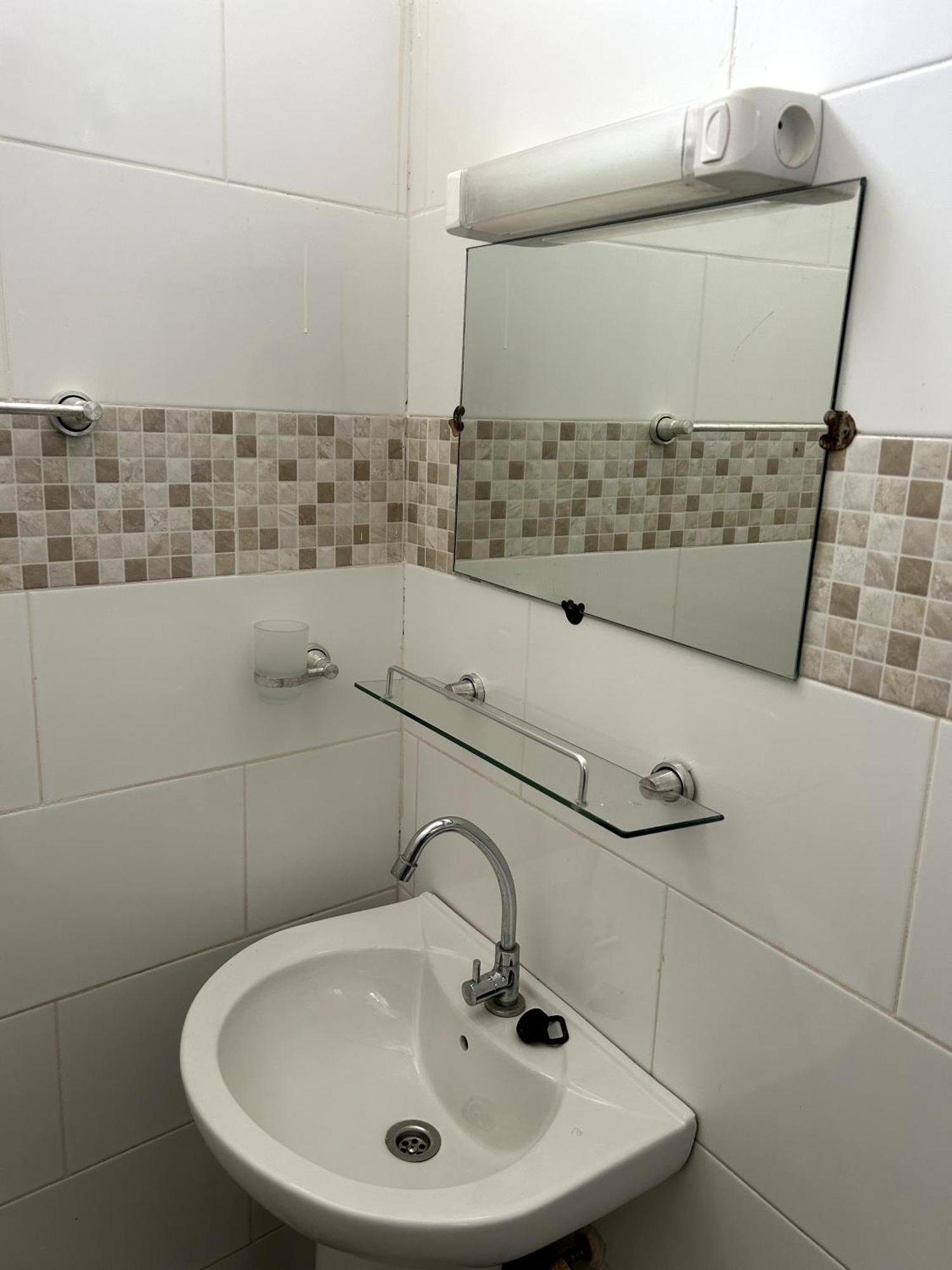 Chambre Spacieuse Avec Balcon - Salle De Bain Exterieure Privee & Breakfast Сент Луис Екстериор снимка